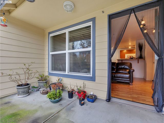 293 Se 162ND Ave 293, Portland, OR 97233