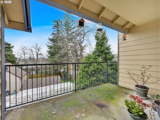 293 Se 162ND Ave 293, Portland, OR 97233