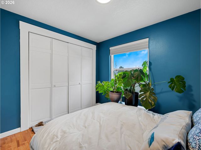 293 Se 162ND Ave 293, Portland, OR 97233