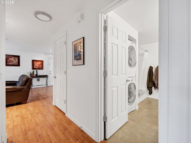 293 Se 162ND Ave 293, Portland, OR 97233