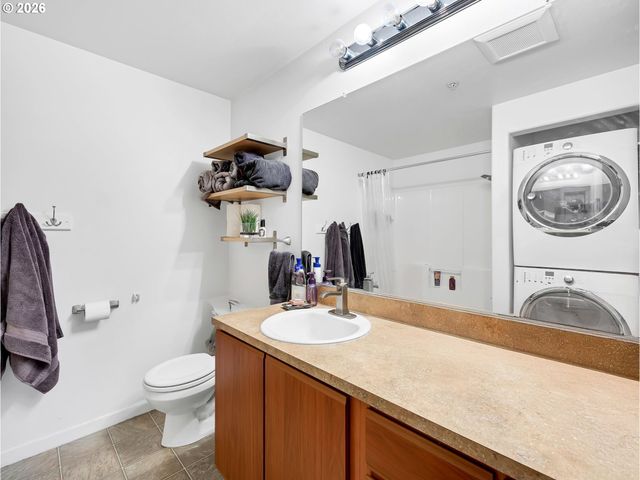 293 Se 162ND Ave 293, Portland, OR 97233