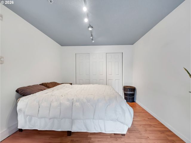 293 Se 162ND Ave 293, Portland, OR 97233