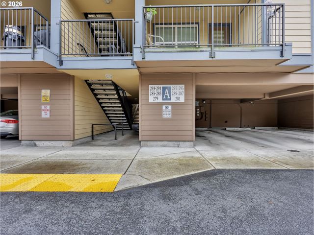 293 Se 162ND Ave 293, Portland, OR 97233