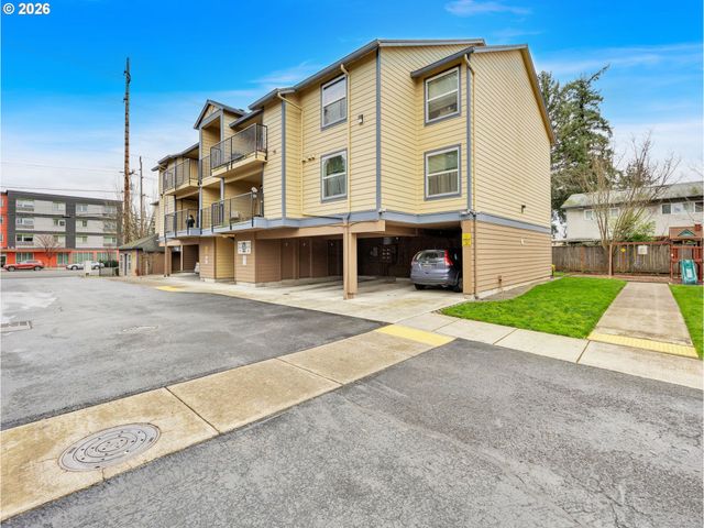 293 Se 162ND Ave 293, Portland, OR 97233