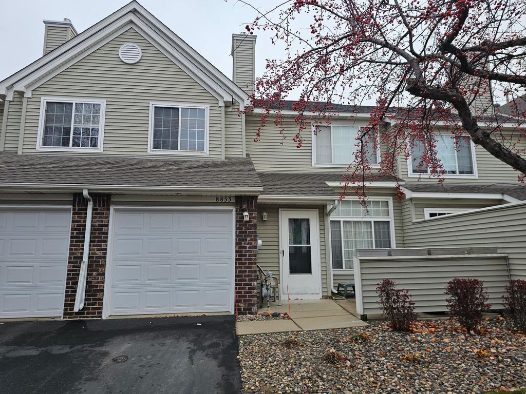8853 Branson Drive 28, Inver Grove Heights, MN 55076