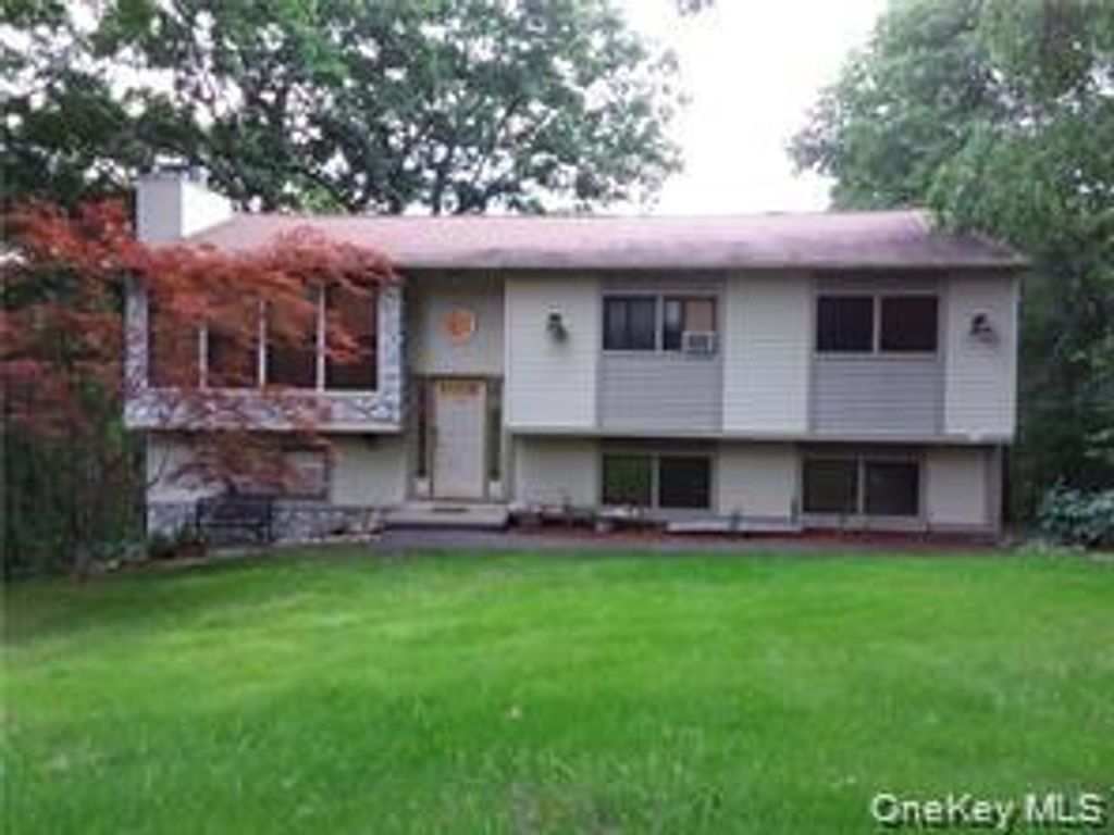 41 Serpi Road, Highland Mills, NY 10930