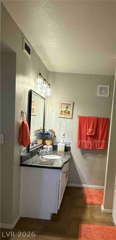 9325 West Desert Inn Road 173, Las Vegas, NV 89117