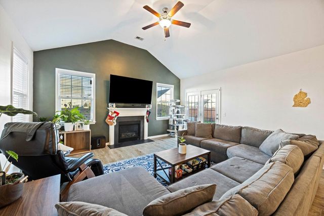 622 Pendleton Drive, Moncks Corner, SC 29461