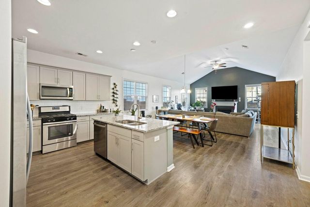 622 Pendleton Drive, Moncks Corner, SC 29461