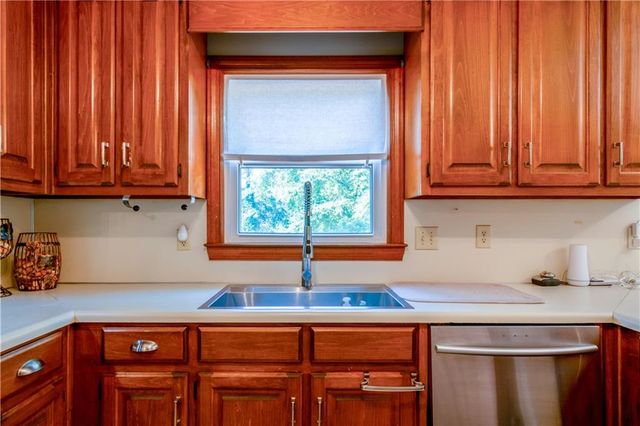 1276 Golf Link Drive, Stone Mountain, GA 30088
