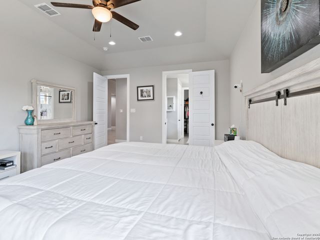 132 medium meadow, Lytle, TX 78052