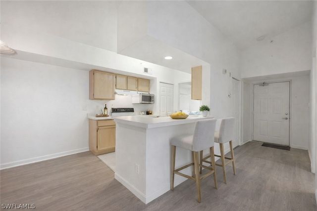 4645 Saint Croix LN 1335, Naples, FL 34109