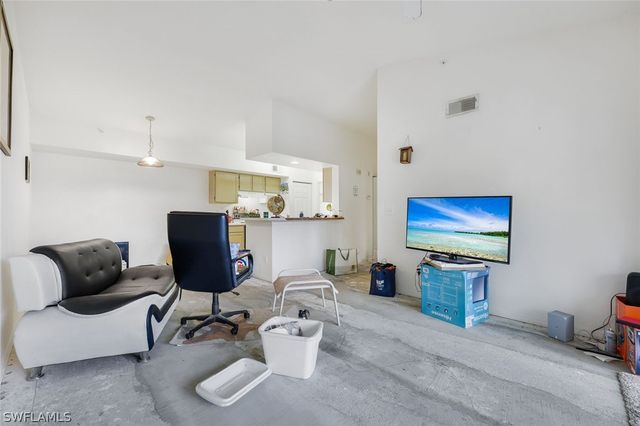 4645 Saint Croix LN 1335, Naples, FL 34109