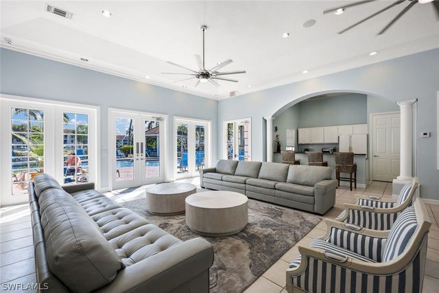 4645 Saint Croix LN 1335, Naples, FL 34109