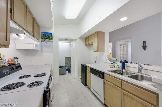 4645 Saint Croix LN 1335, Naples, FL 34109