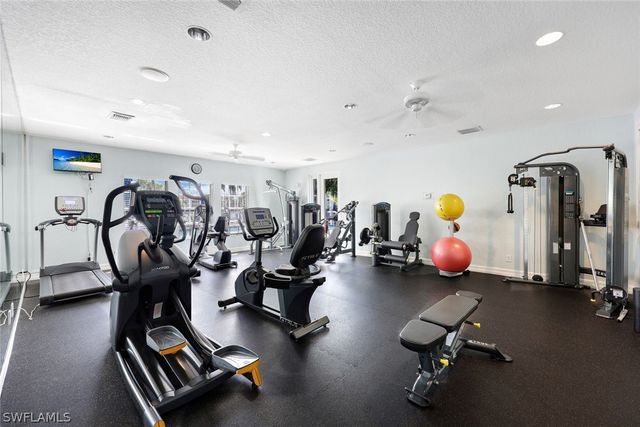 4645 Saint Croix LN 1335, Naples, FL 34109