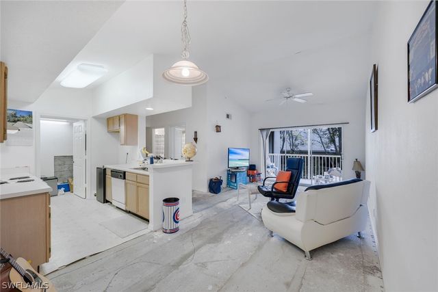 4645 Saint Croix LN 1335, Naples, FL 34109