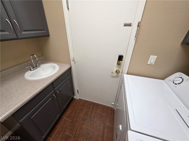 209 Opera House Street, Henderson, NV 89012