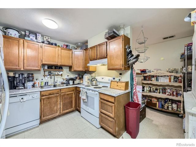 2000-2002 W Iliff Avenue, Englewood, CO 80110