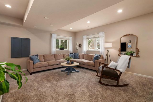 1 Matson Court, Mcfarland, WI 53558