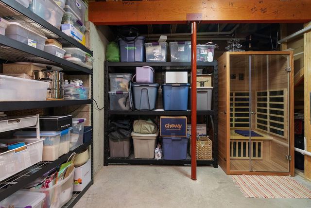 1 Matson Court, Mcfarland, WI 53558