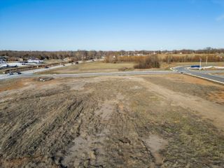 003 South Faith Court, Bolivar, MO 65613