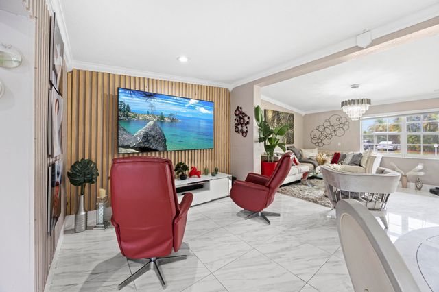 1895 Violet Avenue, West Palm Beach, FL 33415