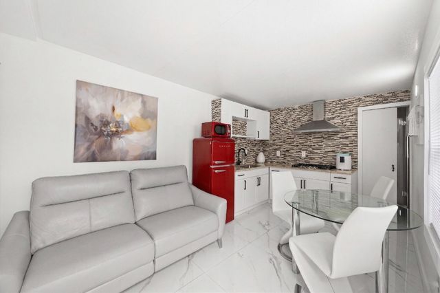 1895 Violet Avenue, West Palm Beach, FL 33415