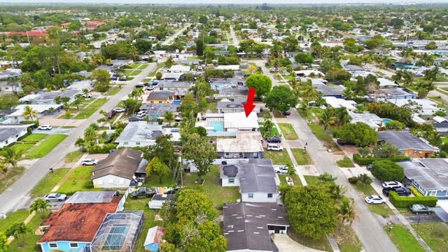 1895 Violet Avenue, West Palm Beach, FL 33415