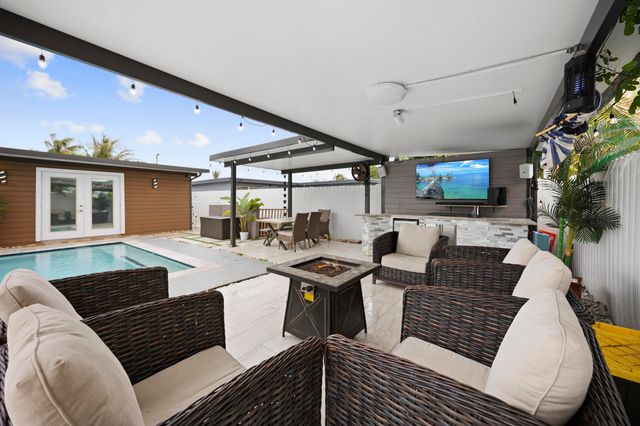 1895 Violet Avenue, West Palm Beach, FL 33415