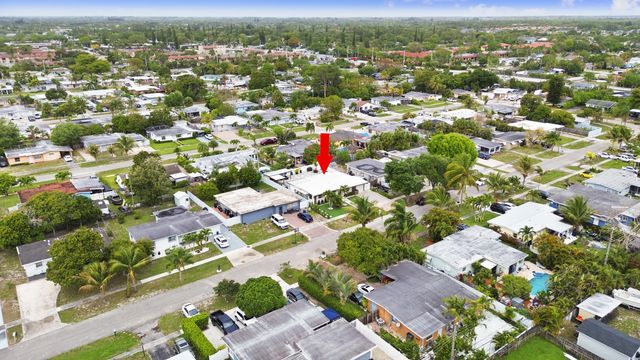 1895 Violet Avenue, West Palm Beach, FL 33415