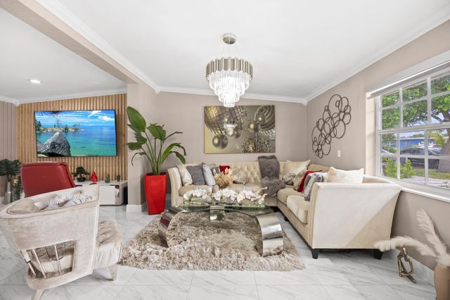 1895 Violet Avenue, West Palm Beach, FL 33415