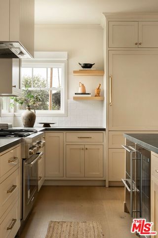 3010 Highview Avenue, Altadena, CA 91001