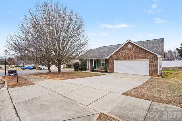 1124 Landen Chase Drive, Monroe, NC 28110