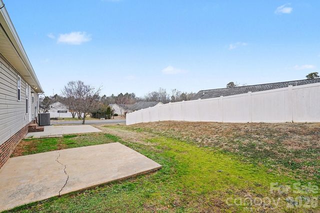 1124 Landen Chase Drive, Monroe, NC 28110