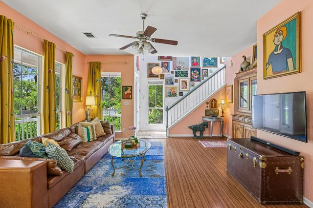 1754 N Bishop ST, San Marcos, TX 78666