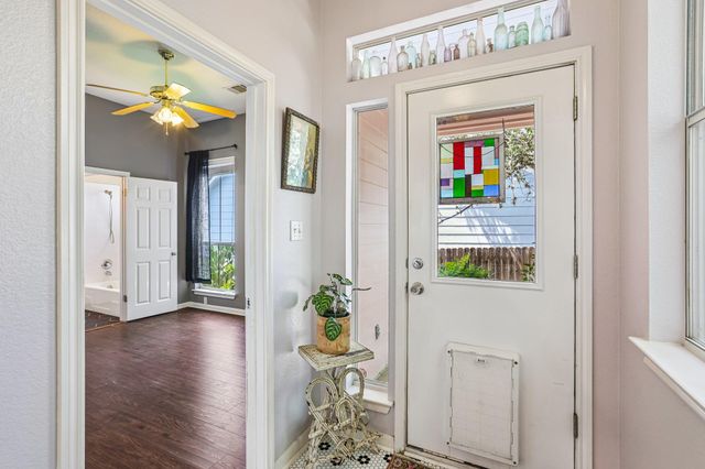 1754 N Bishop ST, San Marcos, TX 78666