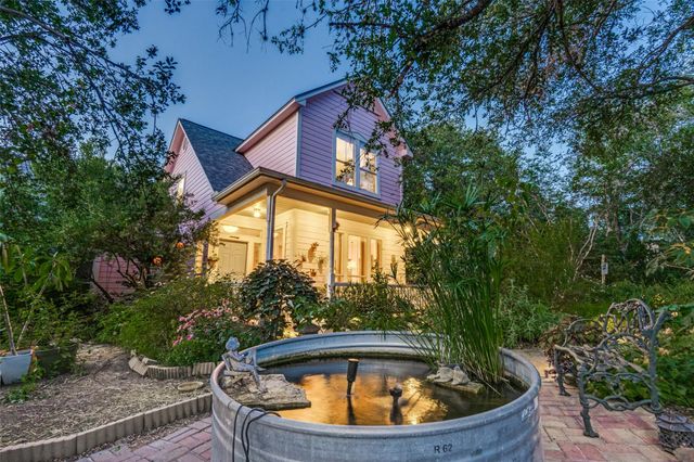 1754 N Bishop ST, San Marcos, TX 78666
