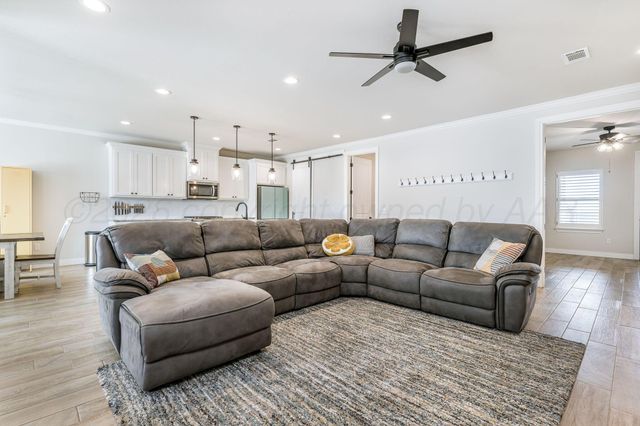 2806 PENSACOLA Avenue, Amarillo, TX 79118