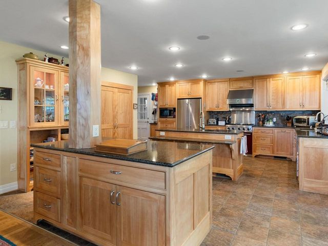 125 Cliff Street, Burlington, VT 05401