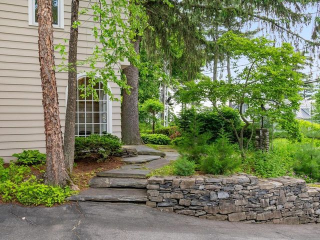 125 Cliff Street, Burlington, VT 05401