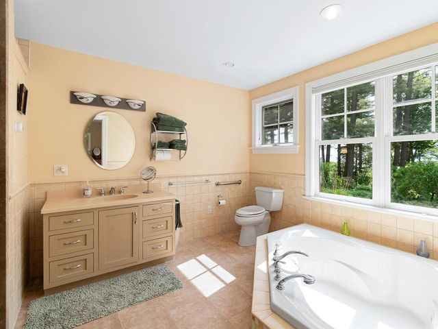 125 Cliff Street, Burlington, VT 05401