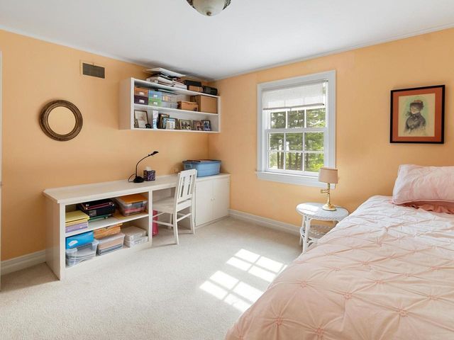 125 Cliff Street, Burlington, VT 05401