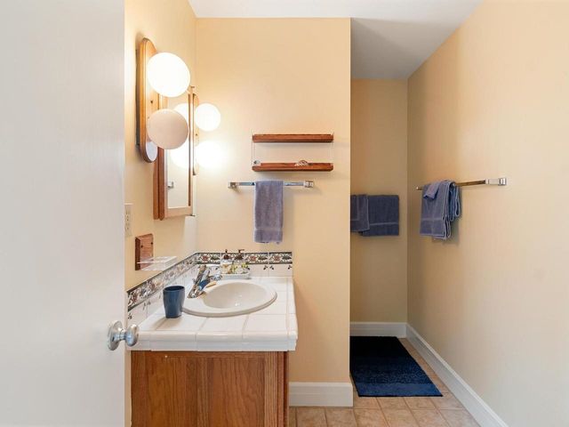 125 Cliff Street, Burlington, VT 05401