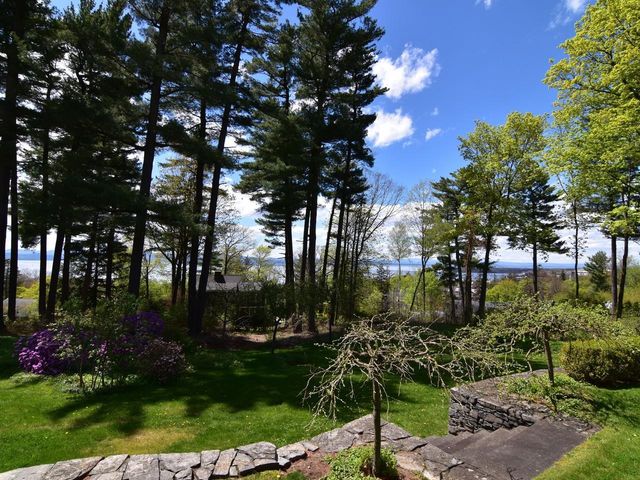 125 Cliff Street, Burlington, VT 05401