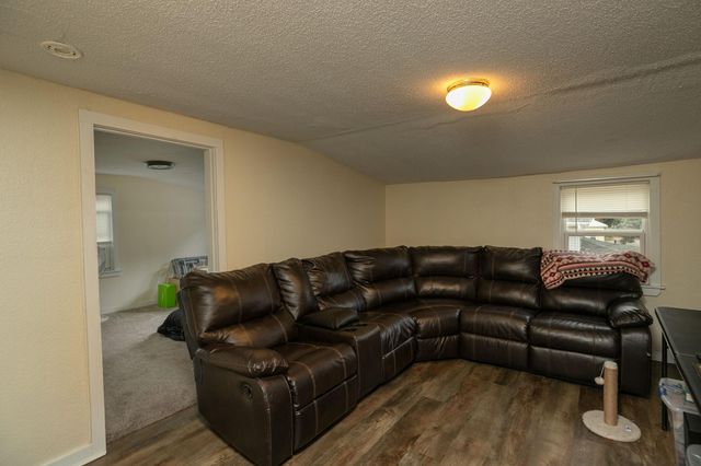 611 4th Avenue NW, Austin, MN 55912