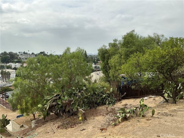 1947 Delta, Los Angeles, CA 90026