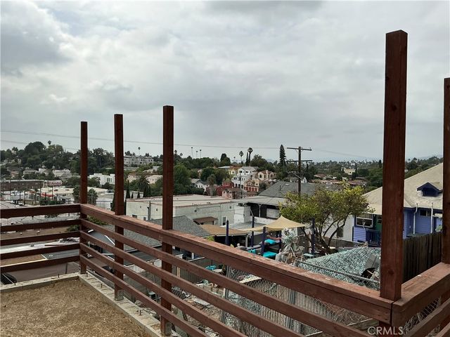 1947 Delta, Los Angeles, CA 90026