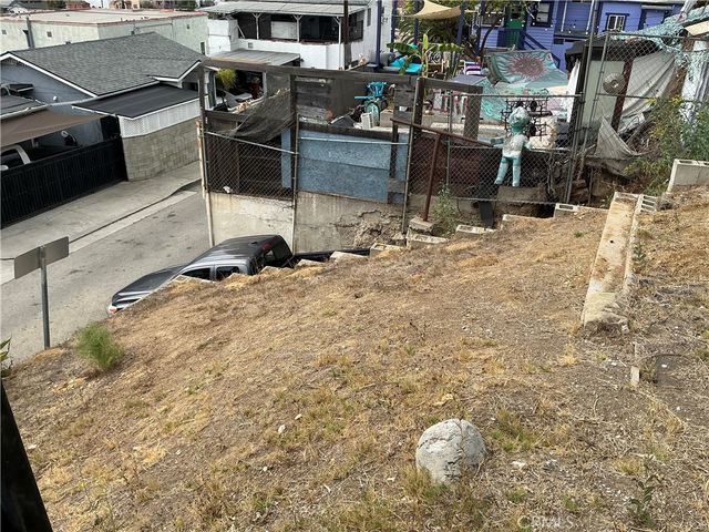 1947 Delta, Los Angeles, CA 90026