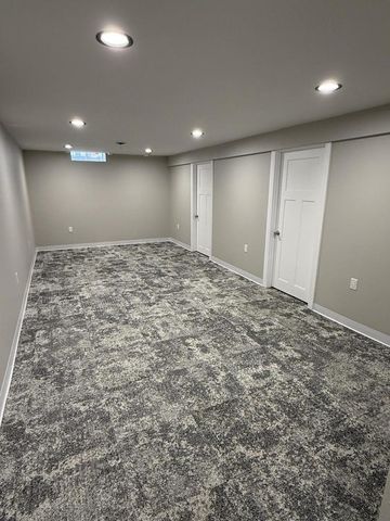 439 W Mall ROAD, Glendale, WI 53217